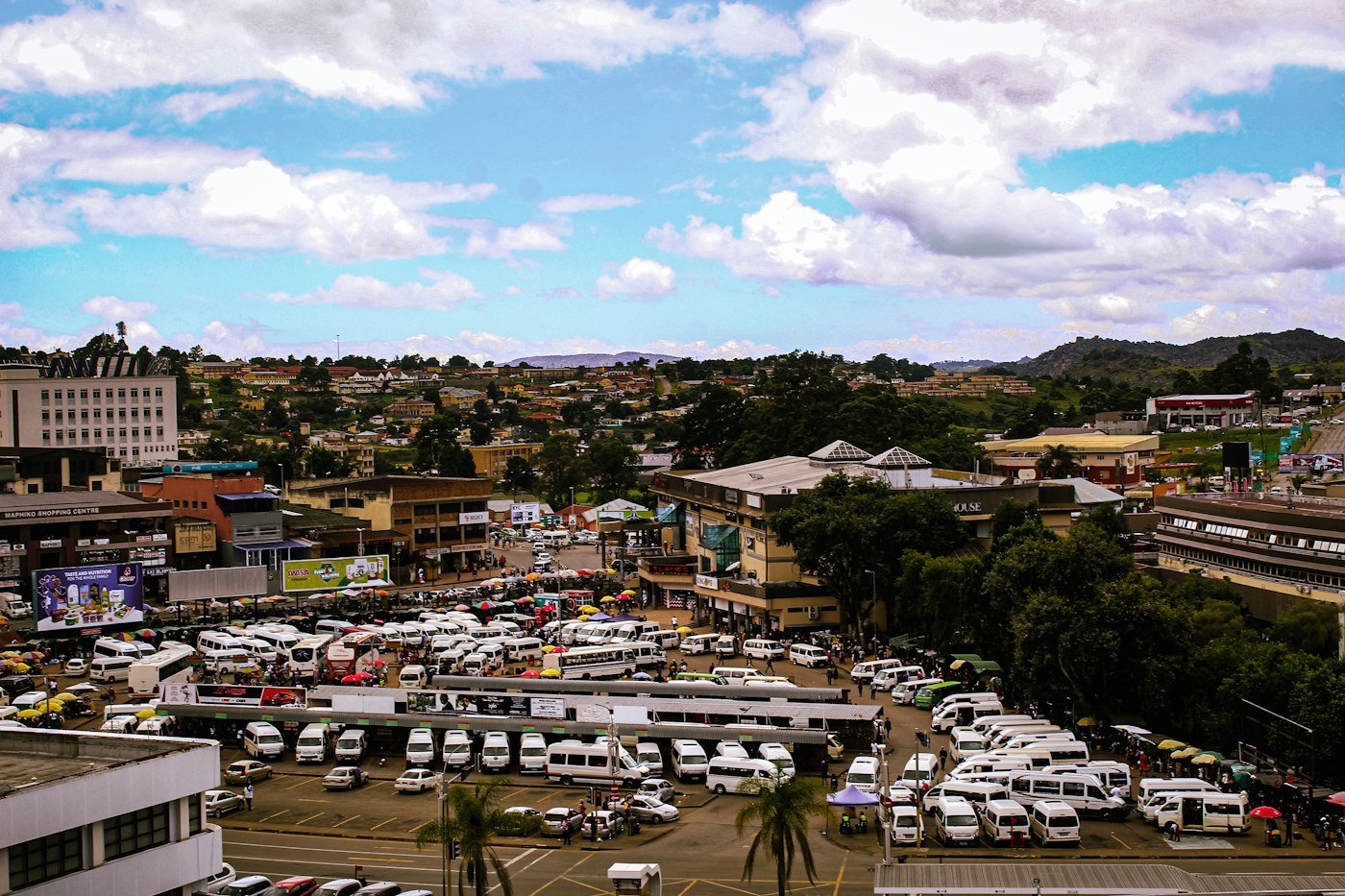 A minibus taxi rank seen from above